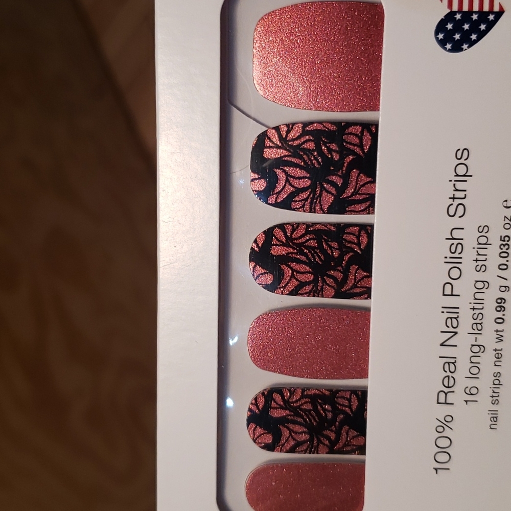 Color Street Wing It On